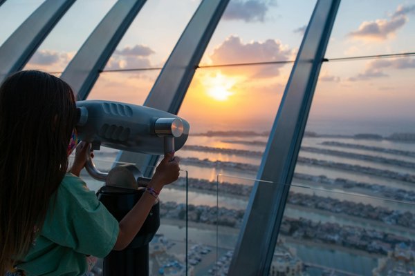 Louez une voiture à calvi pour débuter votre exploration